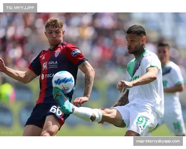 卡利亚里祭出3-5-2低位防守反击，全线退守放弃控球权